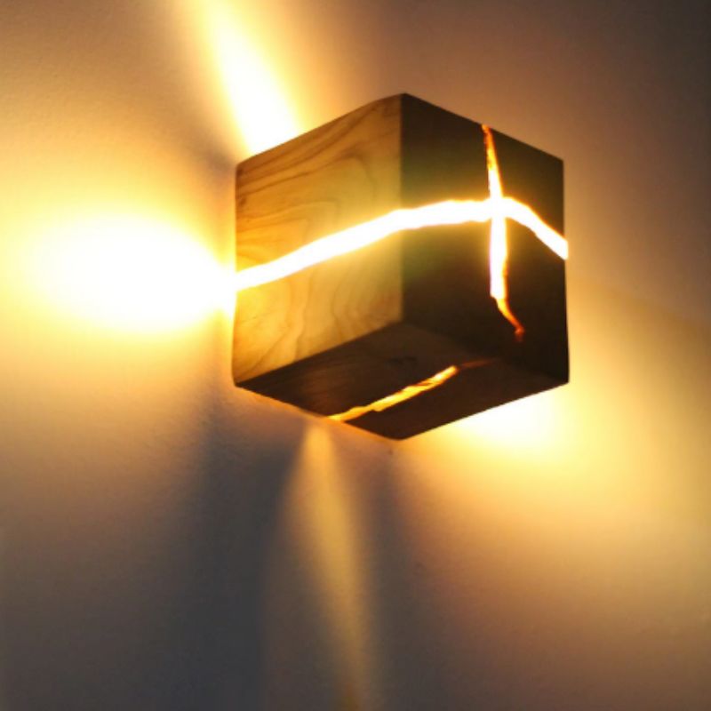 LED-Würfel Vollholz