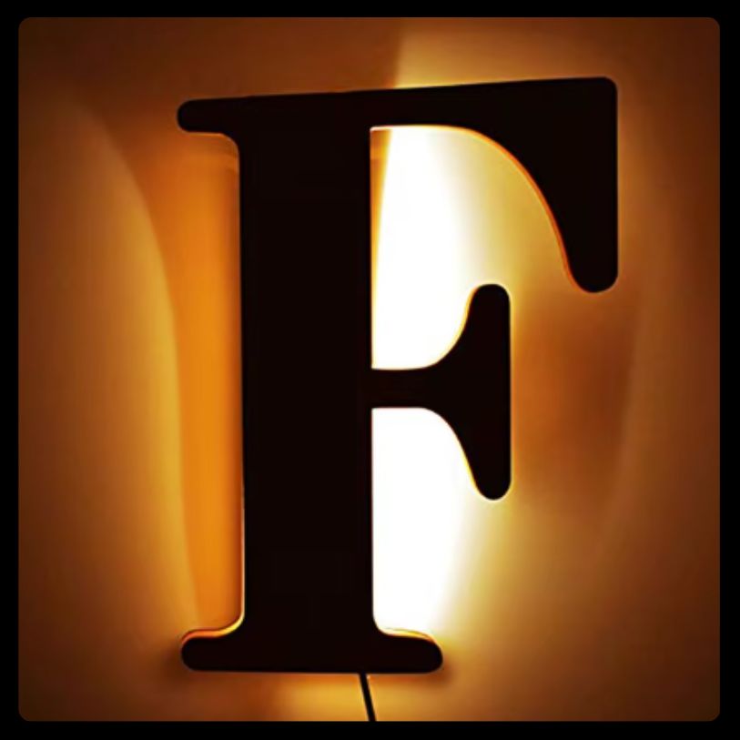 Individuelle LED-Namensleuchte (28 cm)