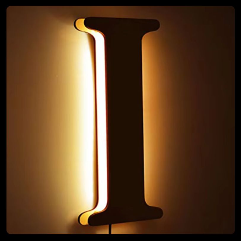 Individuelle LED-Namensleuchte (28 cm)